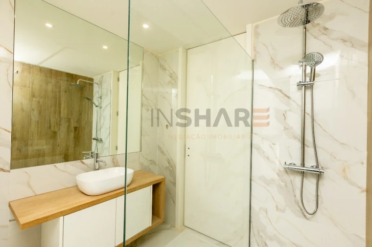 Moradia T4 para Venda em Palmeira Foto 35