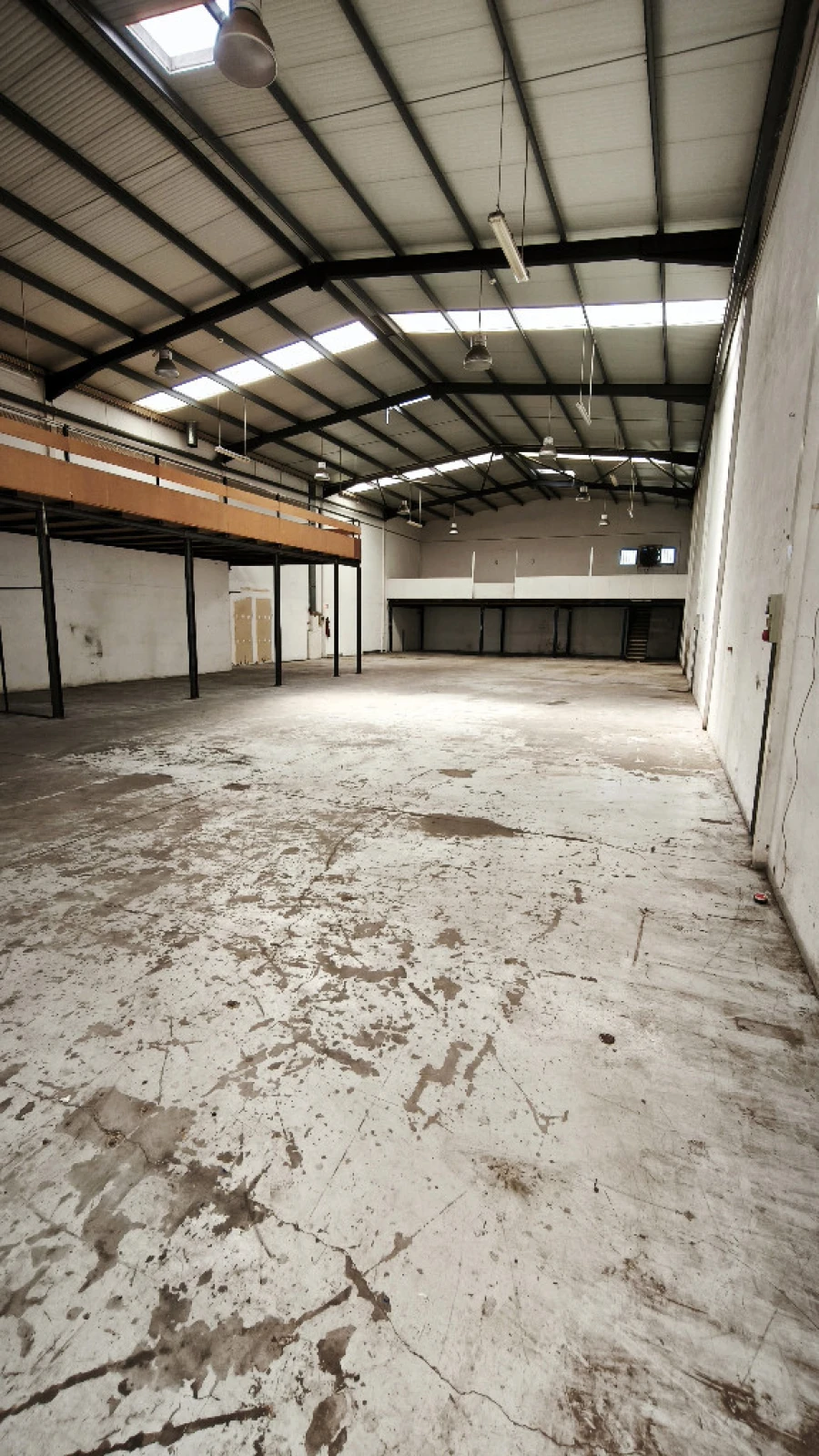 Armazém para Arrendamento em Canelas Foto 3