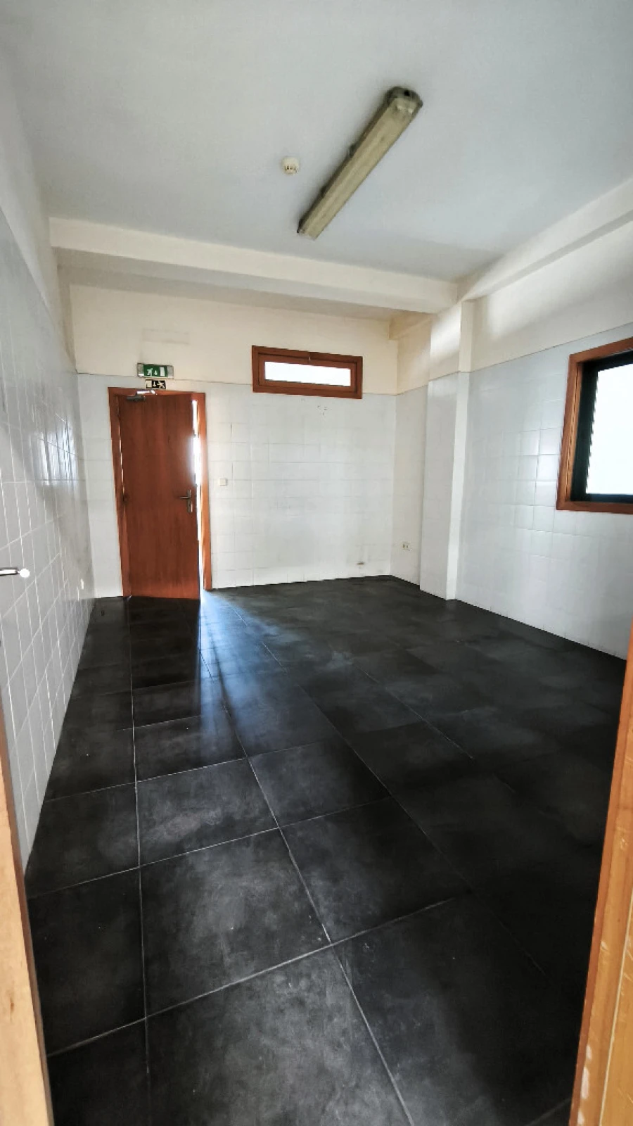 Armazém para Arrendamento em Canelas Foto 2