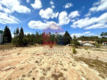 Terreno para Venda em Sabariz