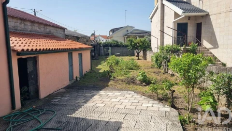 Moradia T3 para Venda em Ratoeira