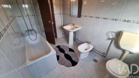 Moradia T3 para Venda em Ratoeira