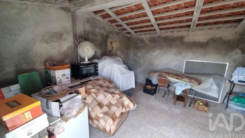 Moradia T3 para Venda em Ratoeira