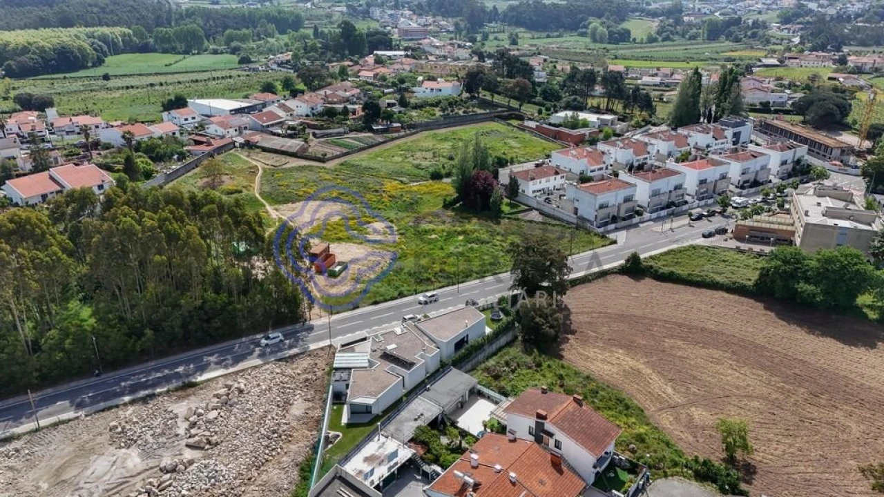Moradia para Venda em Milheiros Foto 6