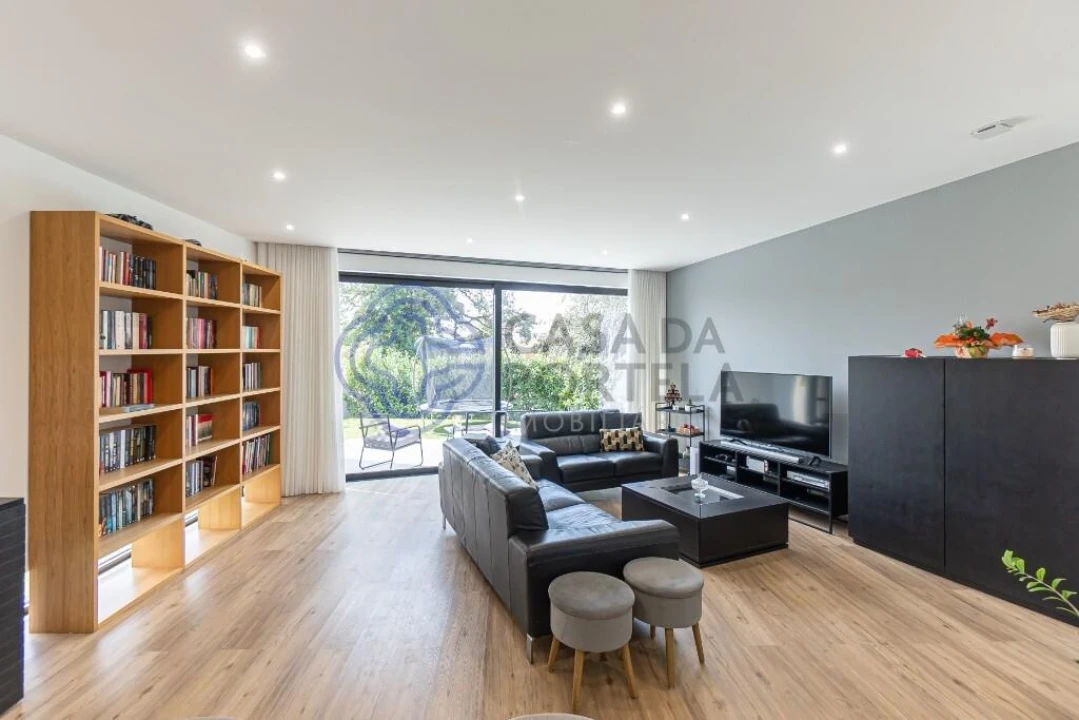 Moradia para Venda em Milheiros Foto 31