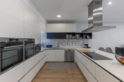 Moradia para Venda em Milheiros