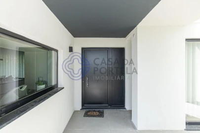 Moradia para Venda em Milheiros