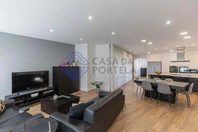 Moradia para Venda em Milheiros