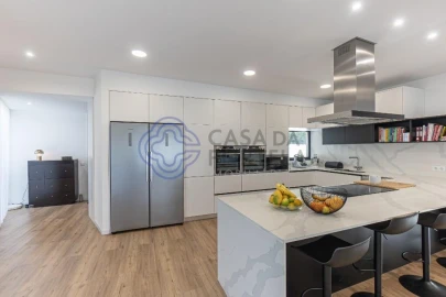 Moradia para Venda em Milheiros