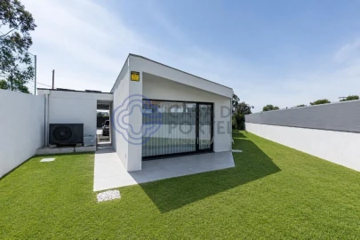 Moradia T4 para Venda em Milheiros