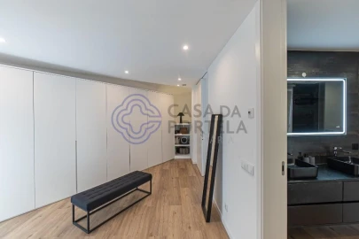 Moradia para Venda em Milheiros