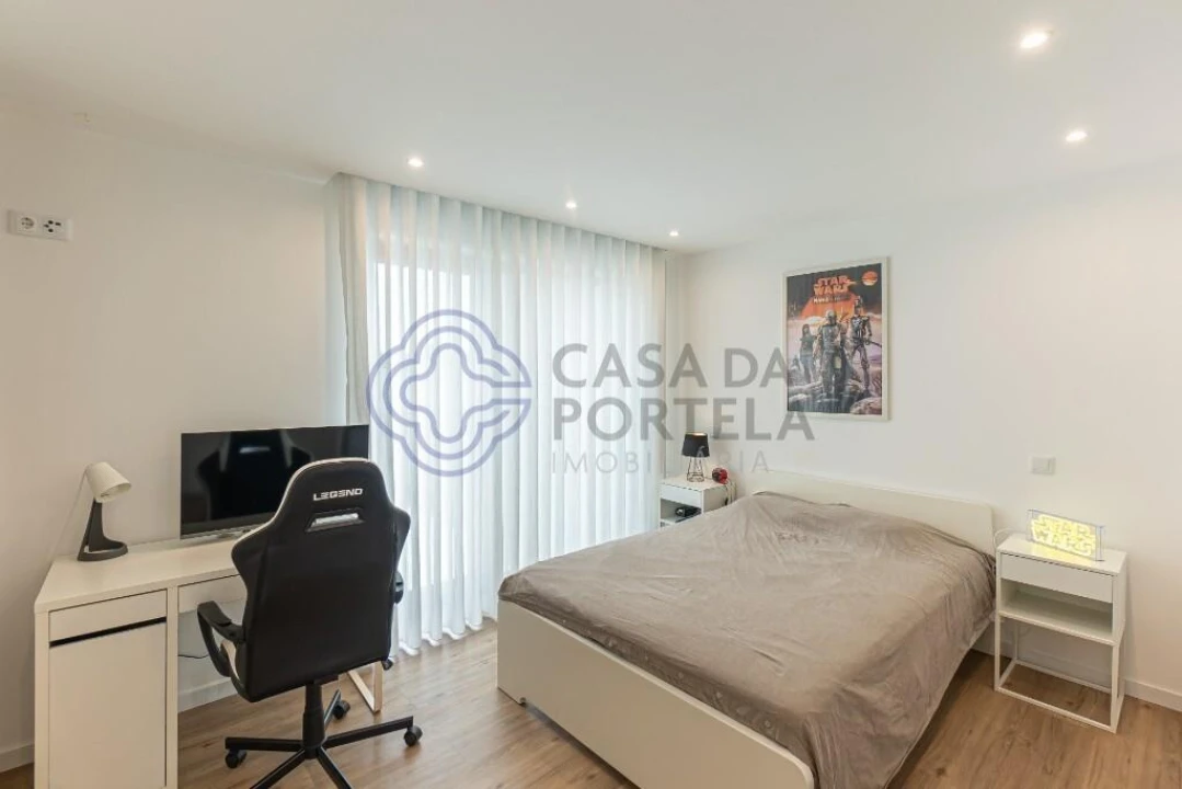 Moradia para Venda em Milheiros Foto 37