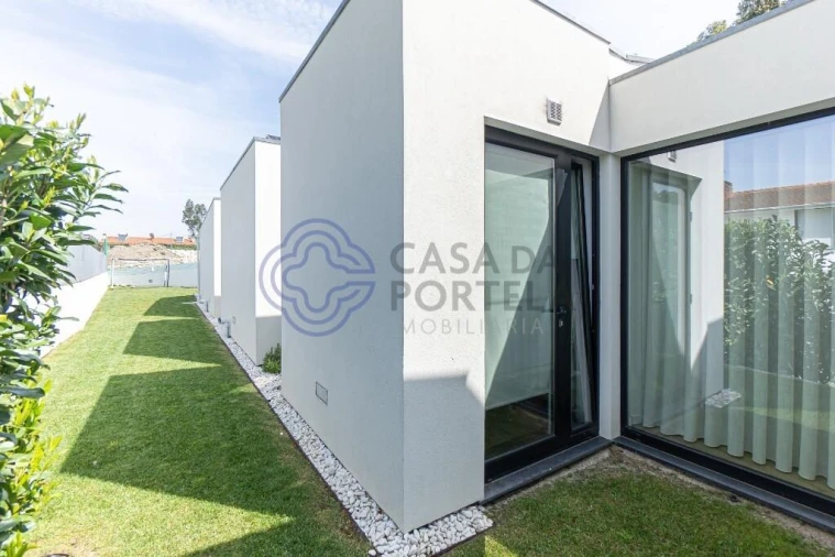 Moradia para Venda em Milheiros Foto 63