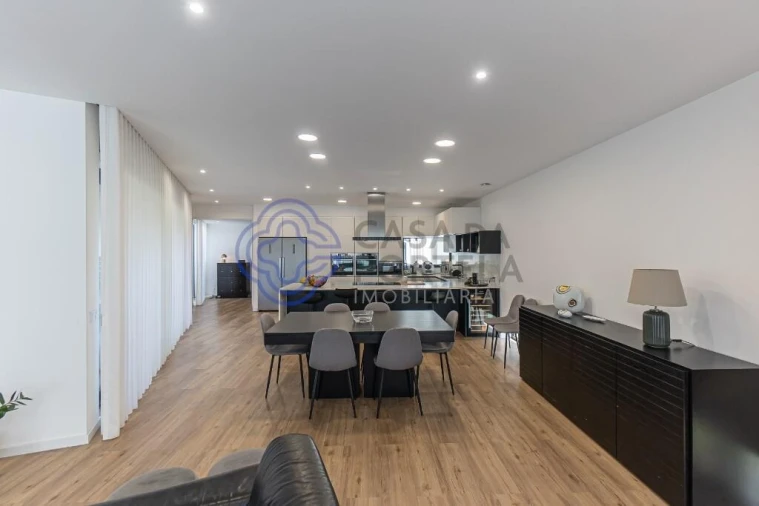 Moradia para Venda em Milheiros Foto 20