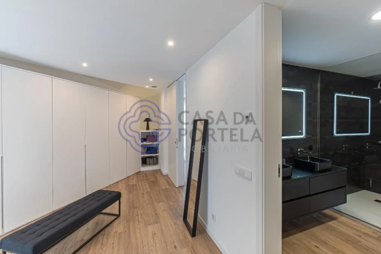 Moradia para Venda em Milheiros Foto 54