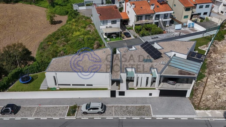 Moradia para Venda em Milheiros Foto 9