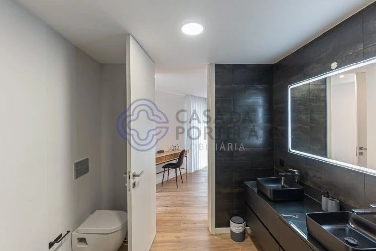 Moradia para Venda em Milheiros Foto 52