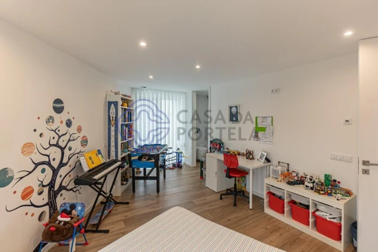 Moradia para Venda em Milheiros Foto 48