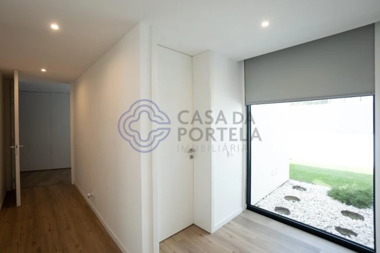 Moradia para Venda em Milheiros Foto 46