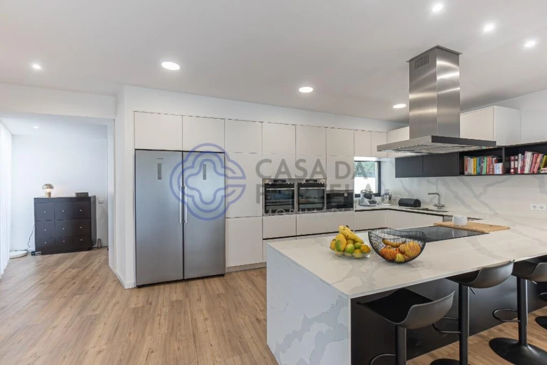 Moradia para Venda em Milheiros Foto 23