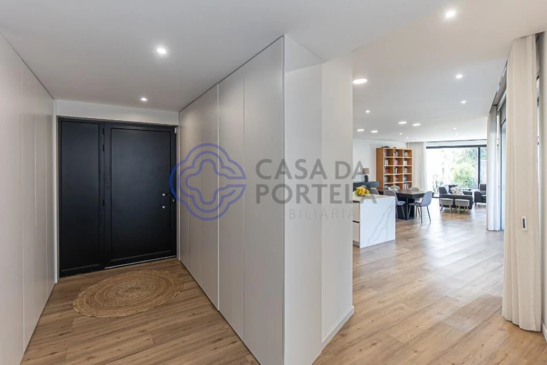 Moradia para Venda em Milheiros Foto 26