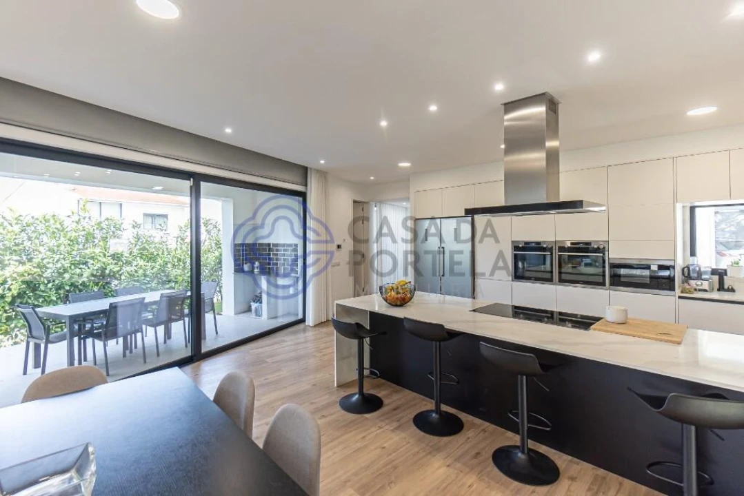 Moradia para Venda em Milheiros Foto 33