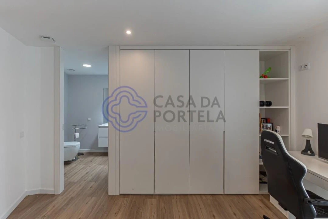 Moradia para Venda em Milheiros Foto 39