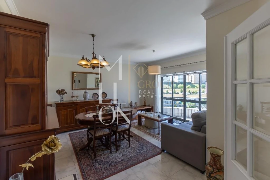 Apartamento T2 para Venda em Oliveira do Douro Foto 3