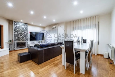 Moradia T3 para Venda em Gondomar (São Cosme), Valbom e Jovim