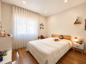 Moradia T5 para Venda em Santo Antonio dos Olivais