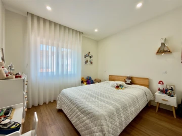 Moradia T5 para Venda em Santo Antonio dos Olivais