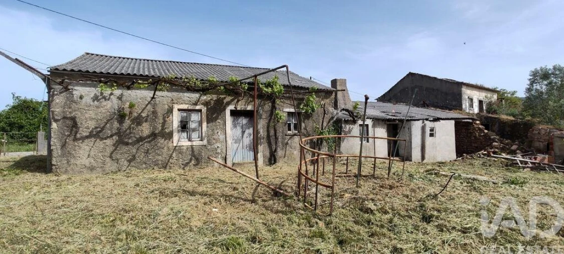 Moradia T2 para Venda em Avelar Foto 4