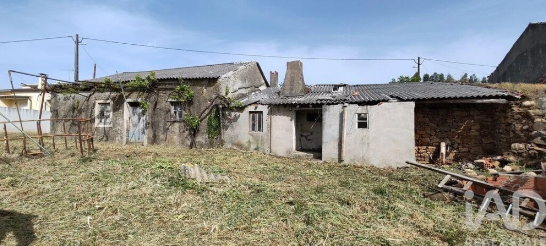 Moradia T2 para Venda em Avelar Foto 9