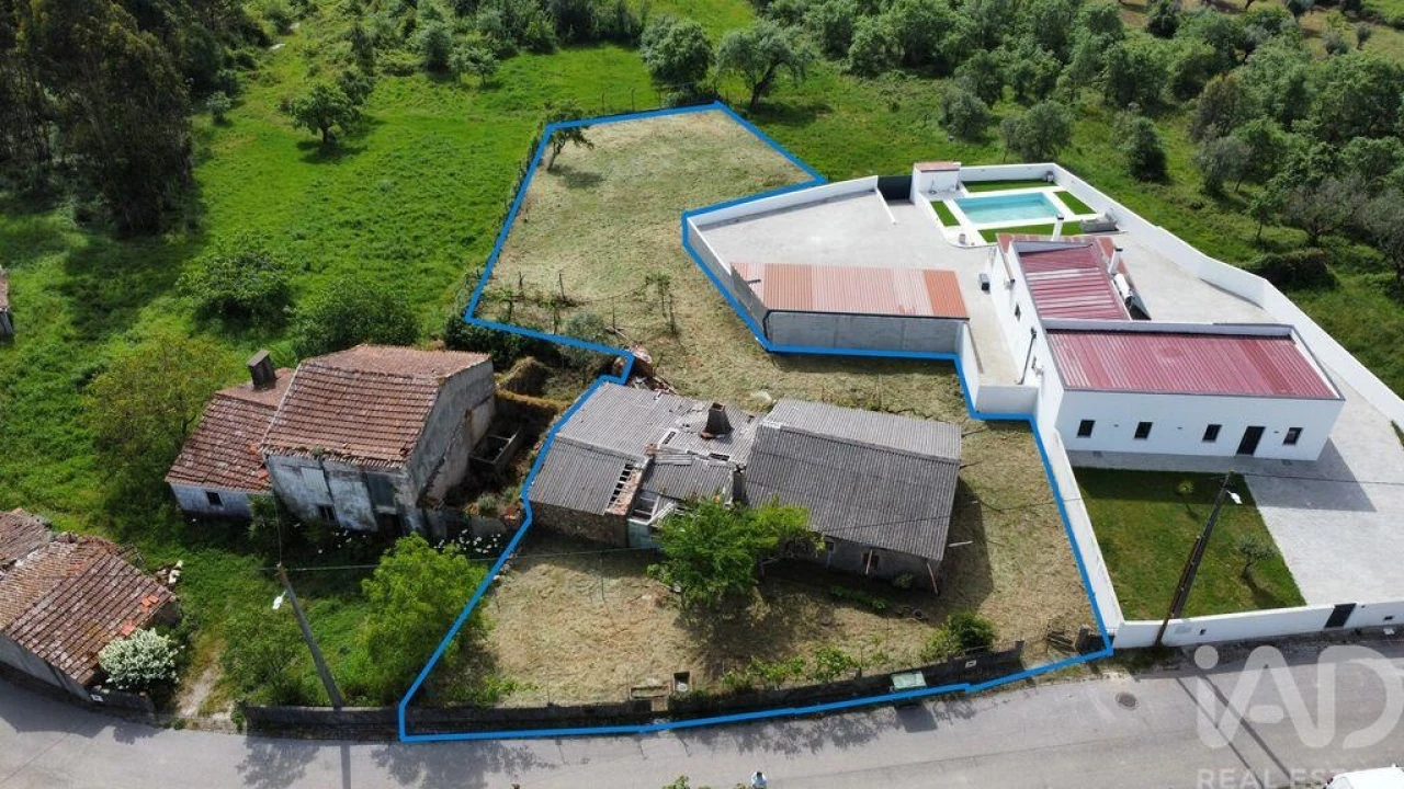 Moradia T2 para Venda em Avelar Foto 10