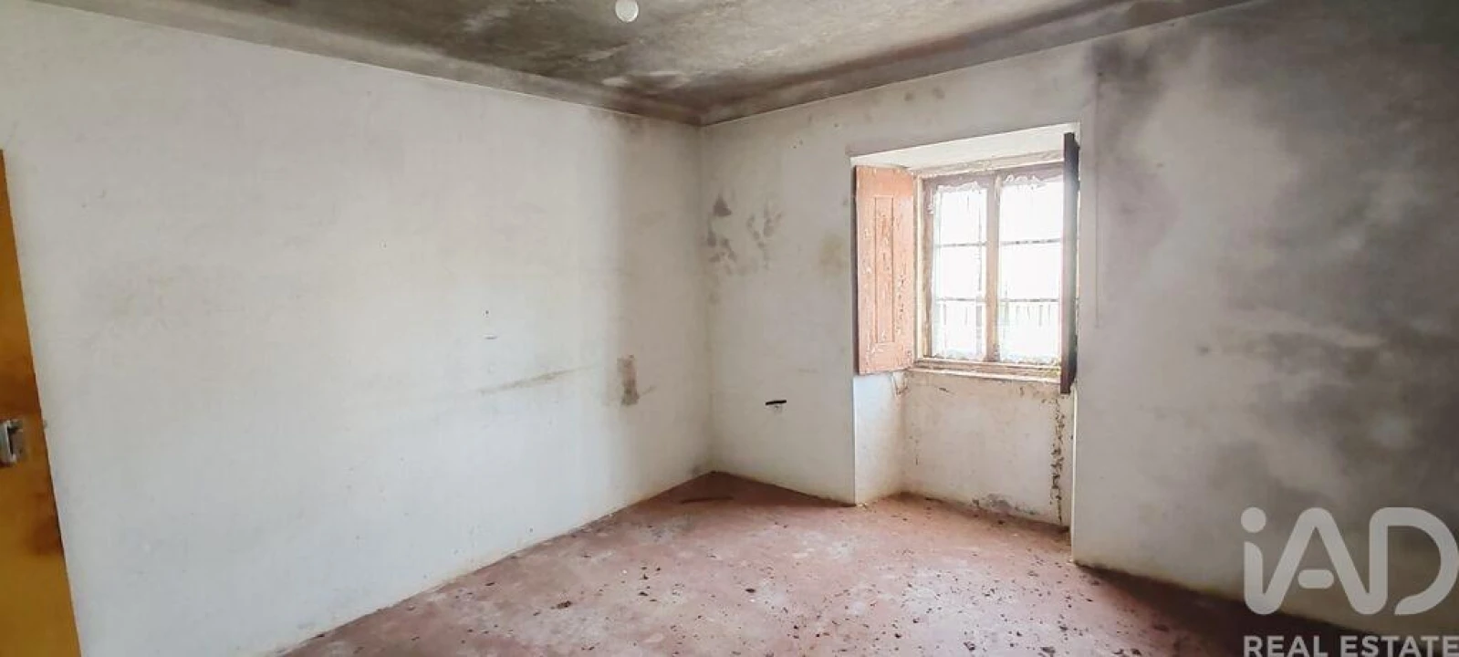 Moradia T2 para Venda em Avelar Foto 18