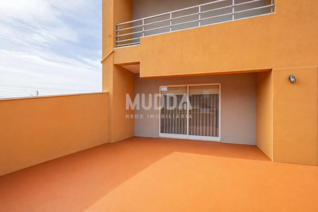 Apartamento T2 para Venda em Nogueira da Regedoura Foto 12