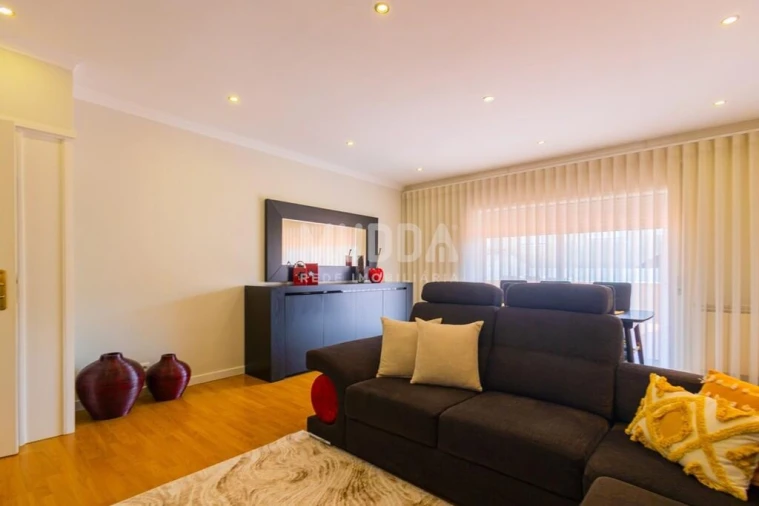 Apartamento T2 para Venda em Nogueira da Regedoura Foto 6