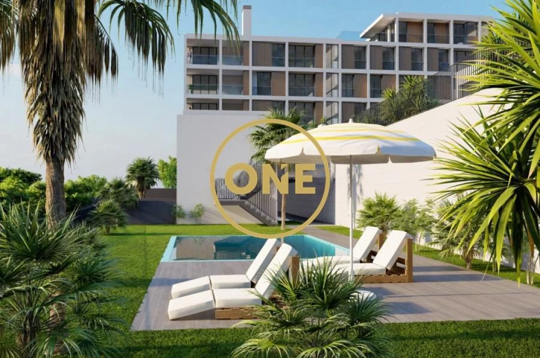 Apartamento T2 para Venda em Caniço Foto 1