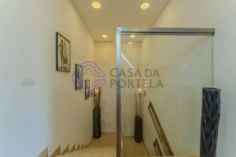 Moradia T5 para Venda em Cascais e Estoril Foto 30