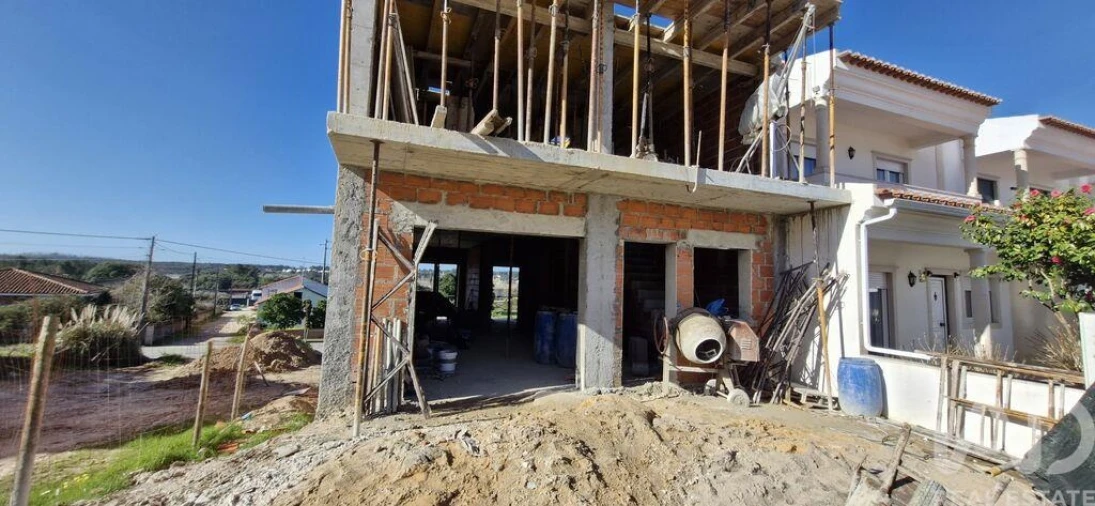 Moradia T3 para Venda em Rio Maior Foto 7