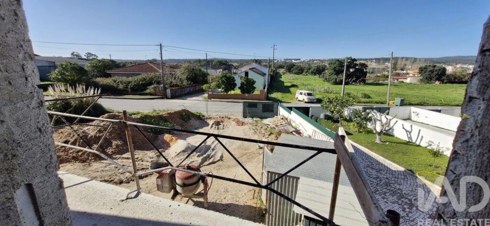 Moradia T3 para Venda em Rio Maior Foto 10