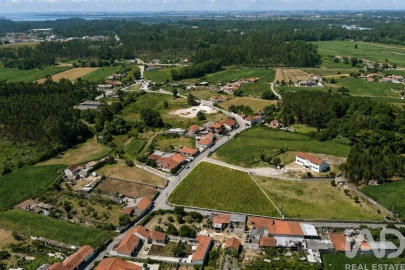 Terreno para Venda em Valega