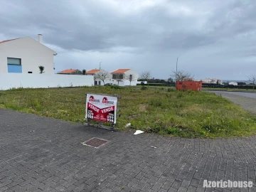 Terreno para Venda em Rosto do Cão (Livramento)