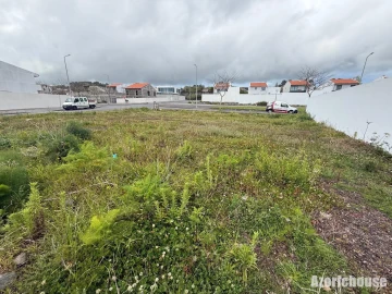 Terreno para Venda em Rosto do Cão (Livramento)