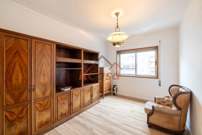 Apartamento T3 para Venda em Fânzeres e São Pedro da Cova