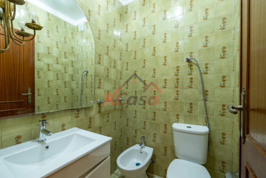 Apartamento T3 para Venda em Fânzeres e São Pedro da Cova Foto 7