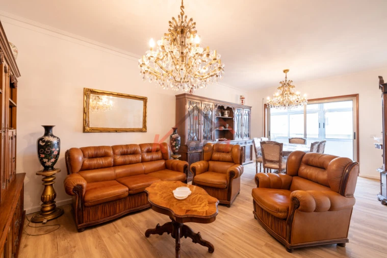 Apartamento T3 para Venda em Fânzeres e São Pedro da Cova Foto 6