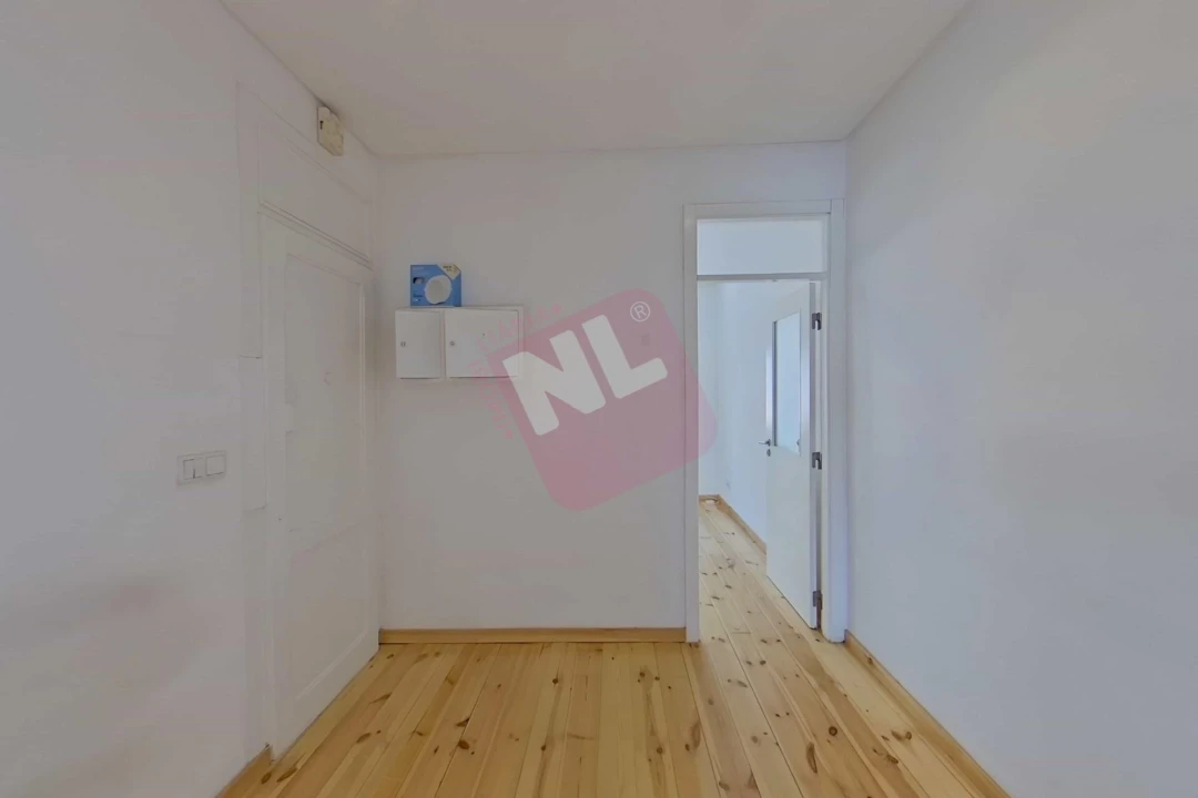 Apartamento T1 para Venda em Estrela Foto 12