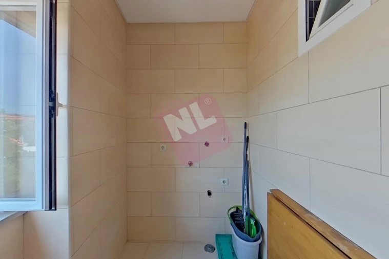 Apartamento T1 para Venda em Estrela Foto 18