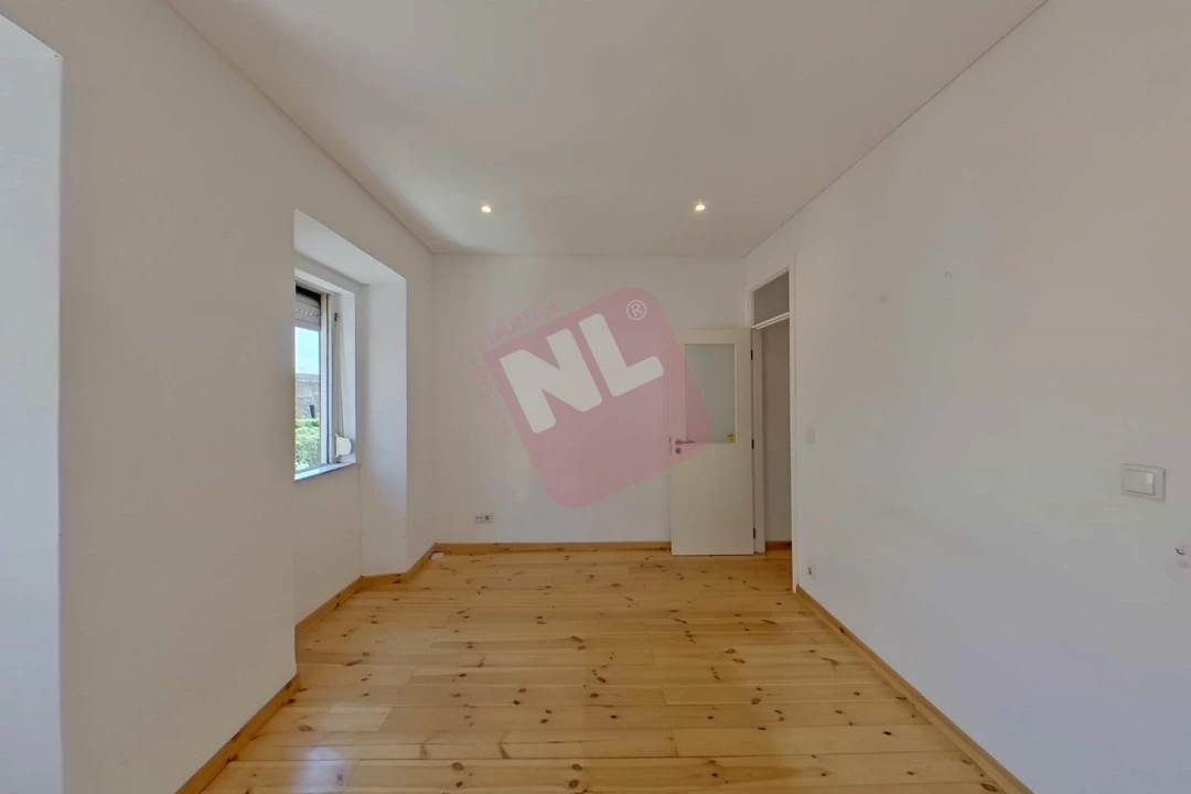 Apartamento T1 para Venda em Estrela Foto 4